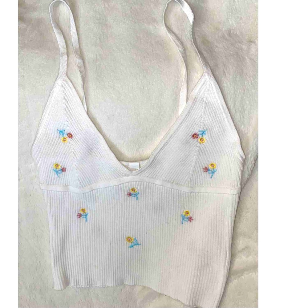 White crop tank with floral